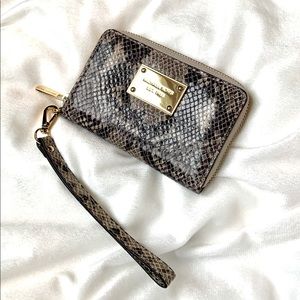 MICHAEL KORS Python Snake Print Small Wallet Wristlet / Multifunctional
